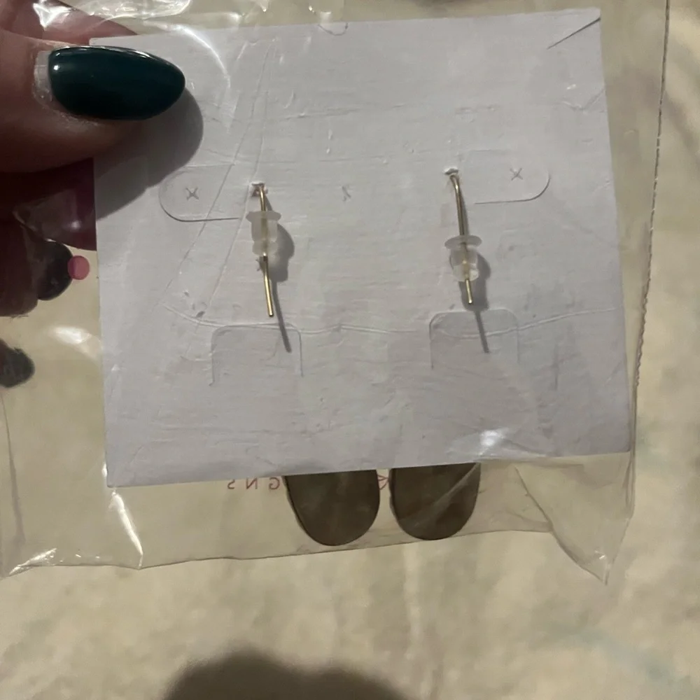 Premier Designs beautiful earrings. NWOT. - Picture 4 of 4